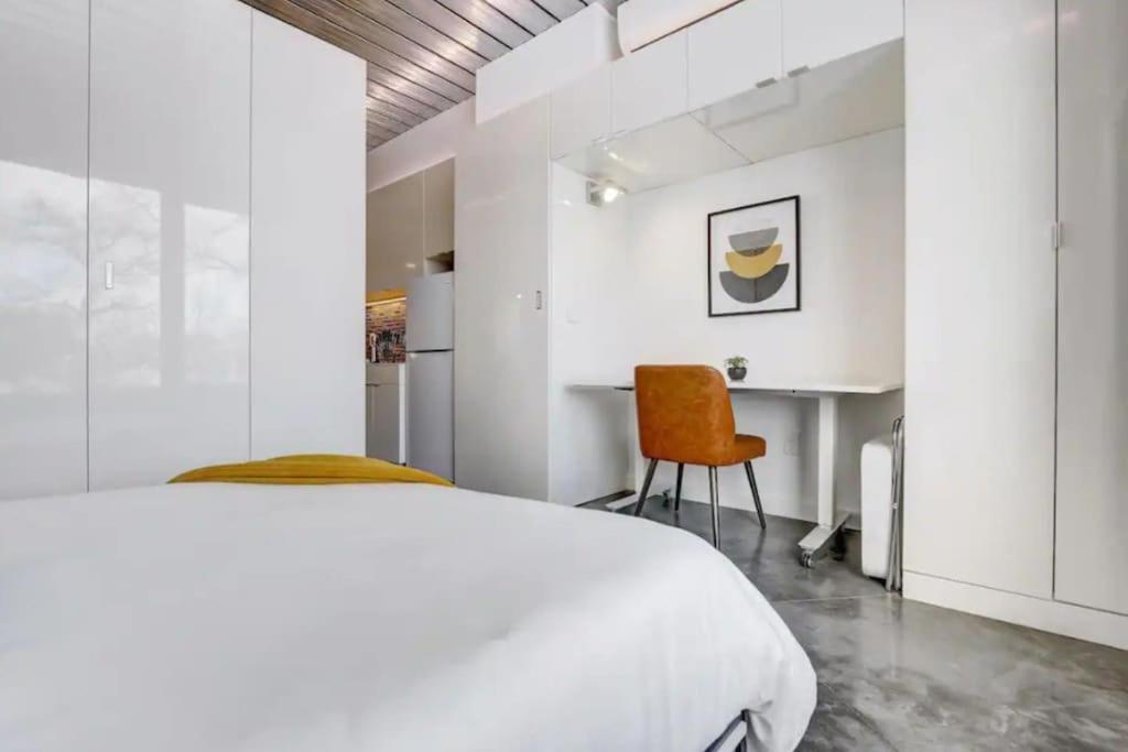 Kcm Mikros Smart Apartments 2 Cleveland Luaran gambar